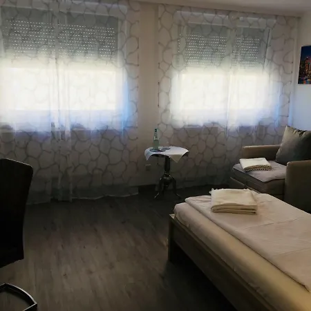 Lejlighed Rheinstrasse 33