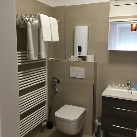 شقة Rheinstrasse 33