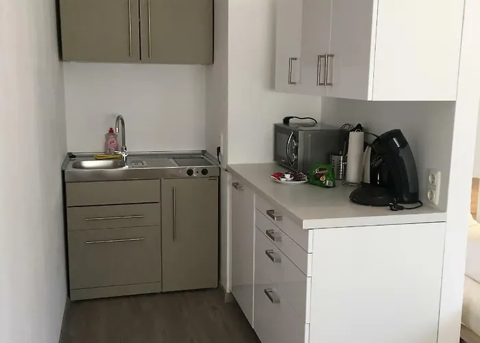 Apartment Rheinstrasse 33 *